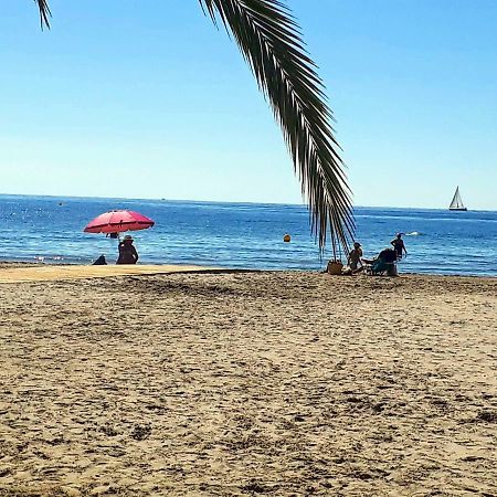 2 Bedroom'S Flat On The Beach, City Center, 1 Line 圣波拉 外观 照片