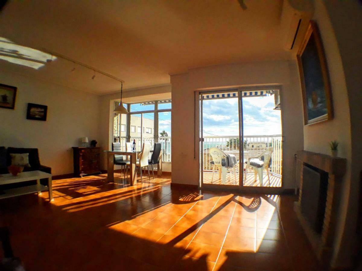 2 Bedroom'S Flat On The Beach, City Center, 1 Line 圣波拉 外观 照片