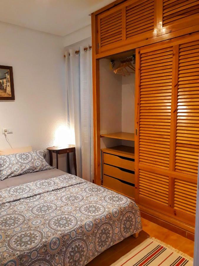 2 Bedroom'S Flat On The Beach, City Center, 1 Line 圣波拉 外观 照片